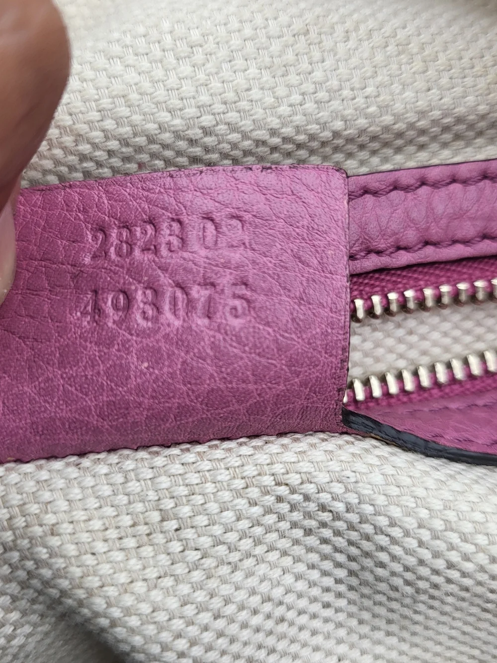 Gucci Soho Interlocking GG Boston 30 Pebbled Calfskin Satchel..Auth, w/COA.